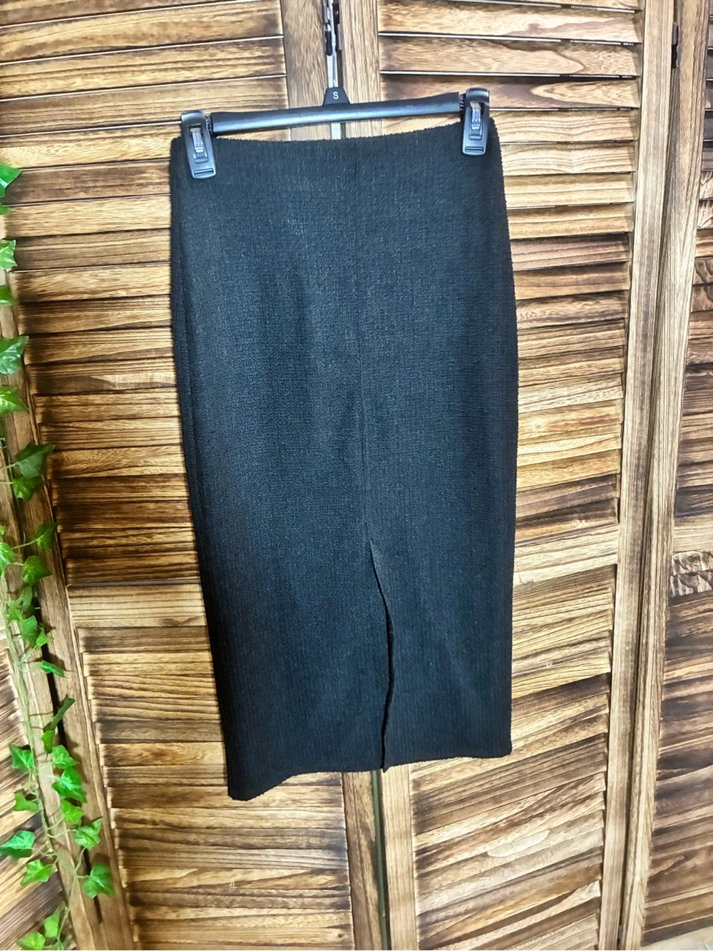 H&M Black Pencil Skirt with Gold Buttons NWT - Picture 2 of 4